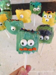 Halloween: Monster Marshmallow Pops - Easy Peasy Meals
