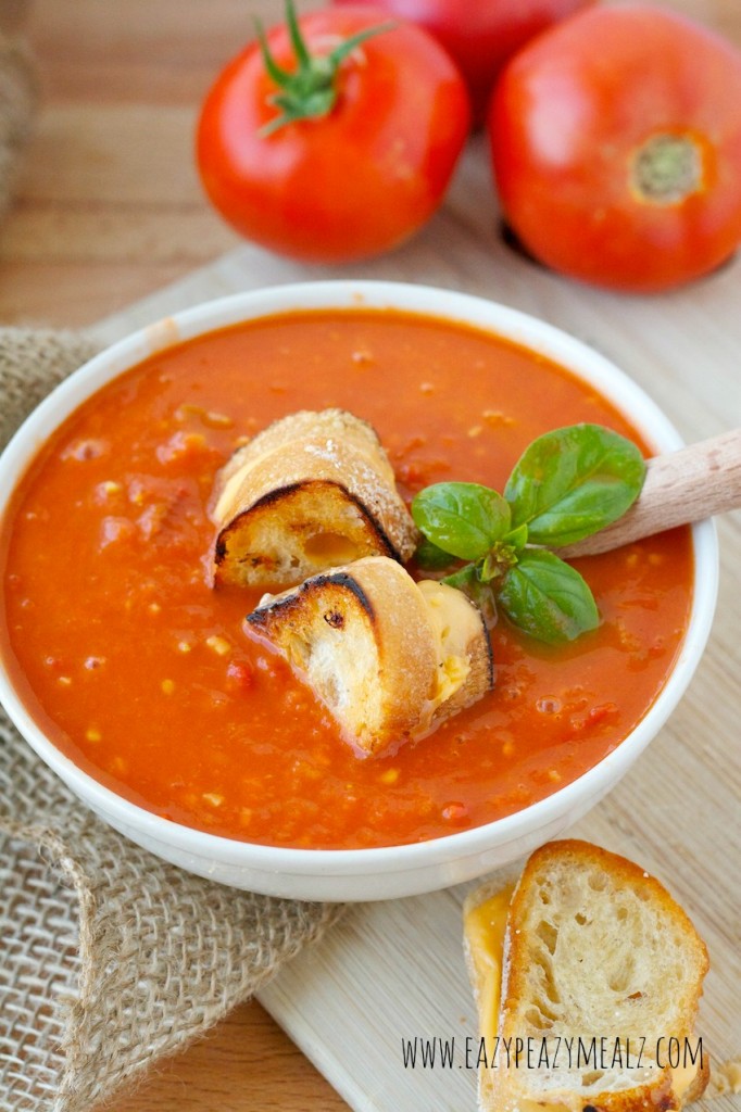 Tomato Basil Soup with Grilled Cheese Croutons - Easy Peasy Meals