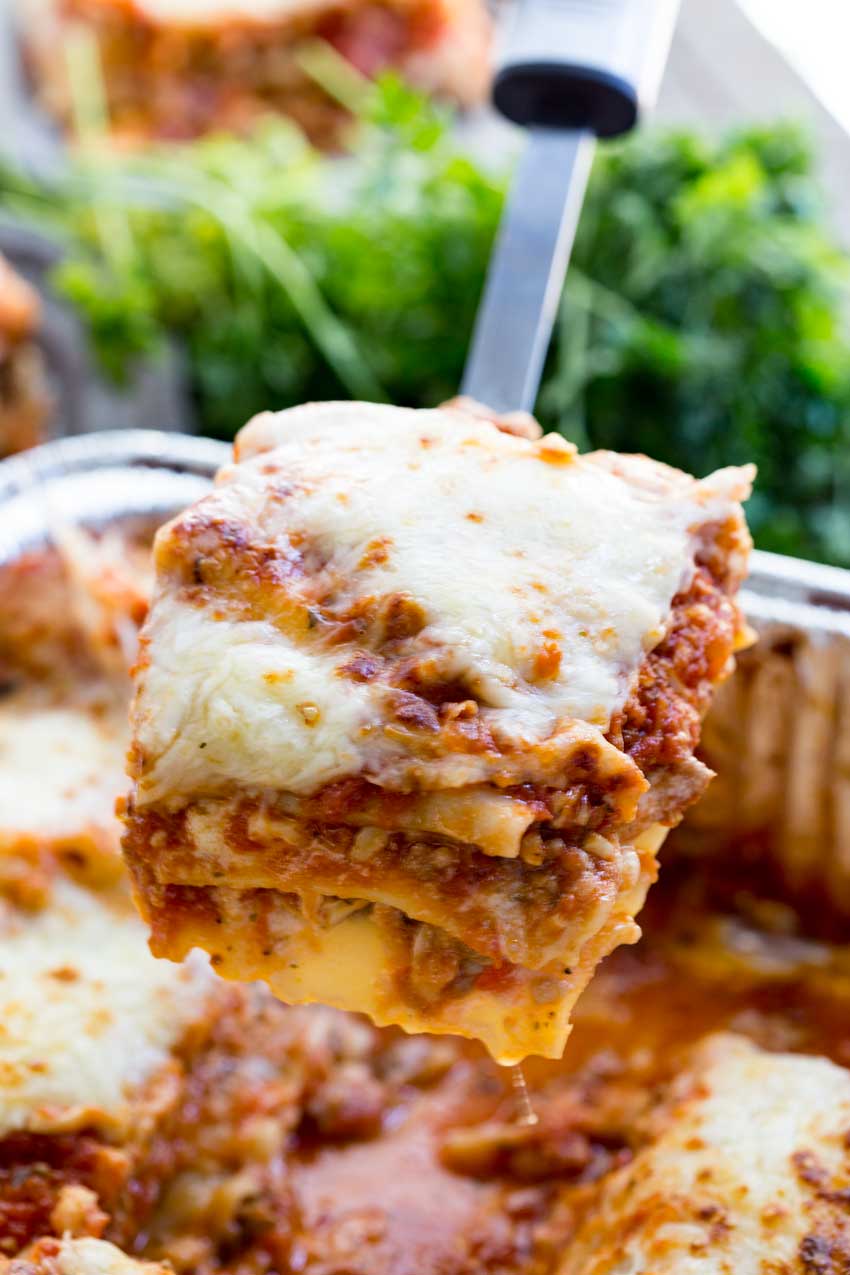 How to Make a Traditional Lasagna Recipe - Easy Peasy Meals