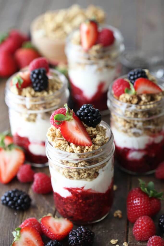 Berry Compote Parfait - Easy Peasy Meals
