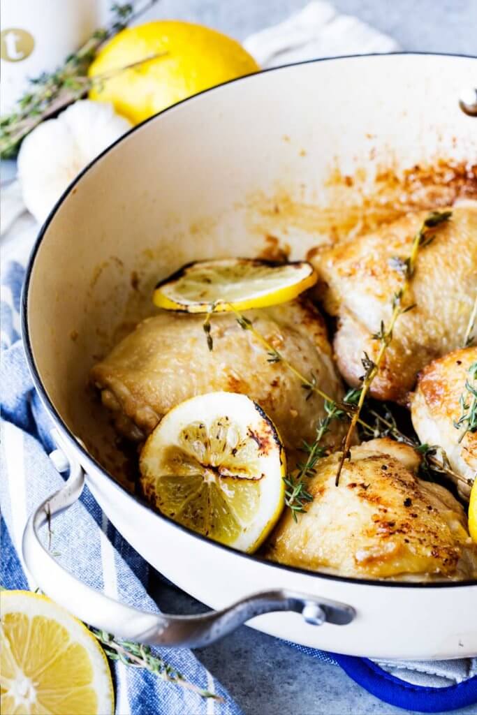 Skillet Garlic Lemon Chicken with White Wine Sauce - Easy Peasy Meals