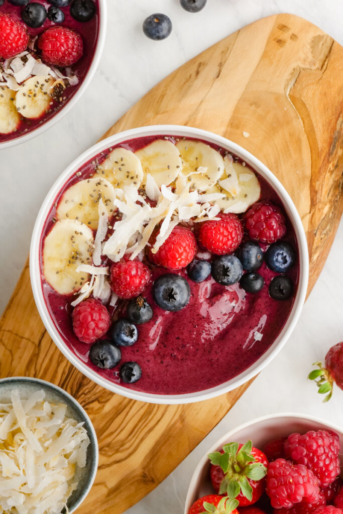 Acai Bowl - Easy Peasy Meals