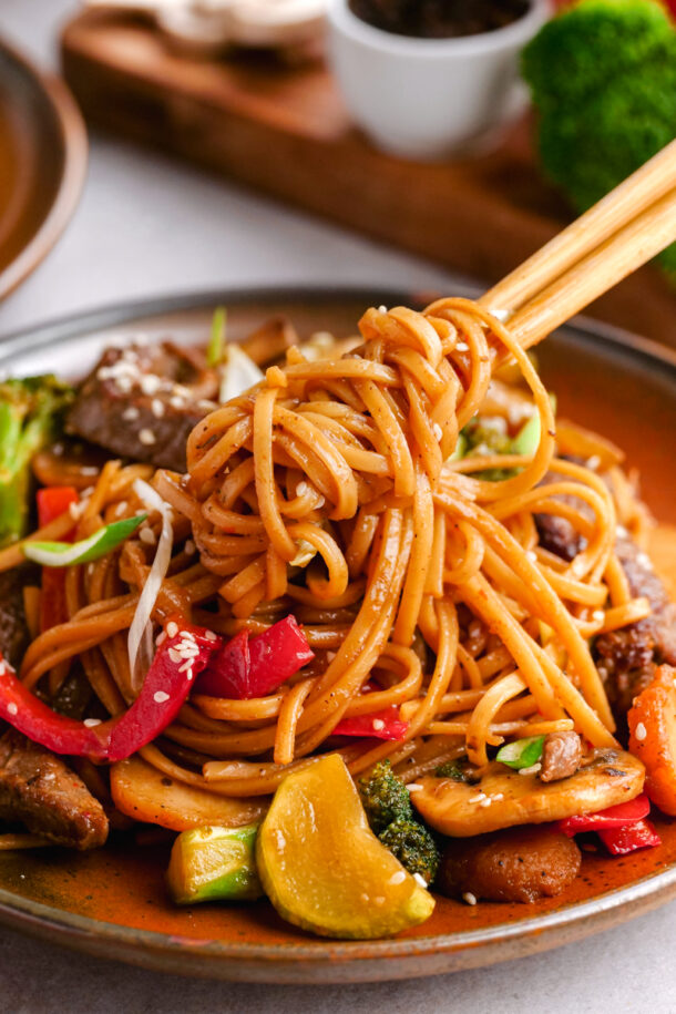 Beef Lo Mein - Easy Peasy Meals