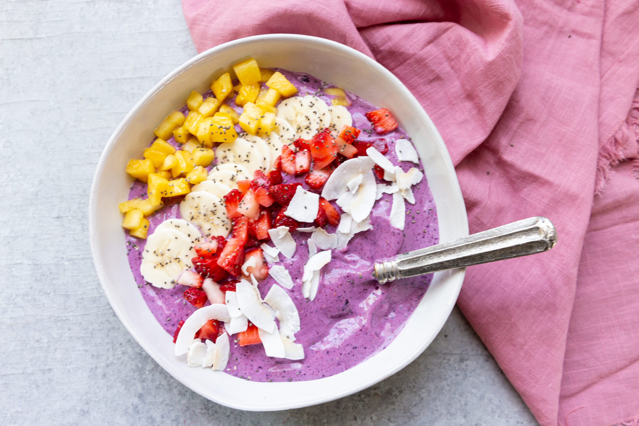 Cottage Cheese Smoothie Bowl with Berries - Easy Peasy Meals