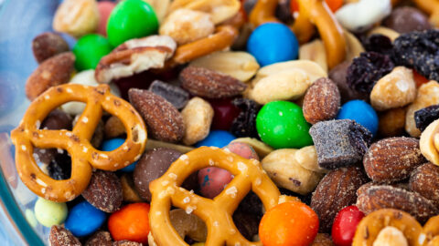 Create Your Own Snack Magic: Homemade Trail Mix Recipe with Aroma