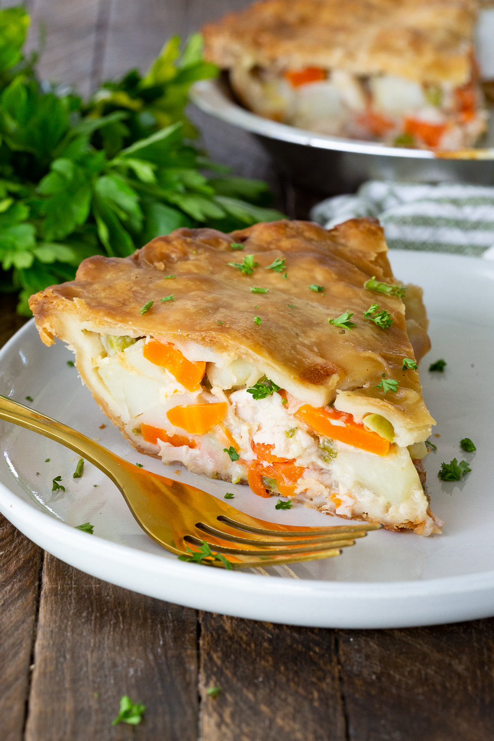 Homemade chicken pot pie, a simple recipe that is easy to make and so delicious