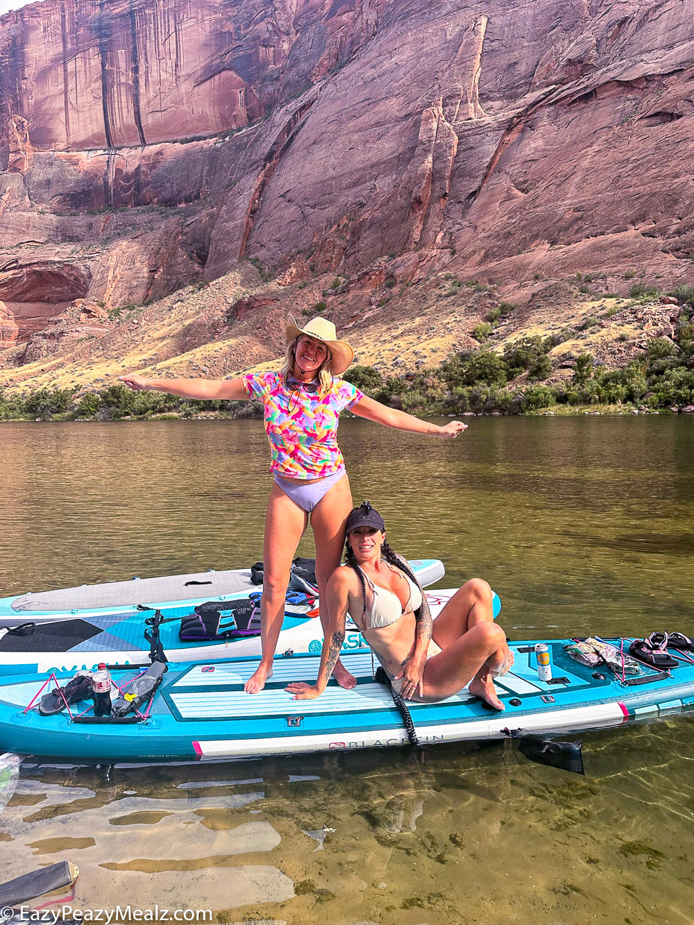 Having a blast paddle boarding horseshoe bend