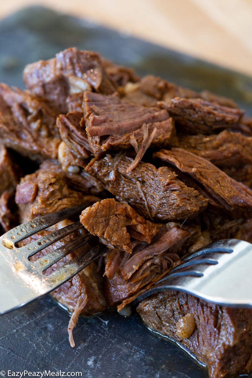 How to make instant pot shredded beef